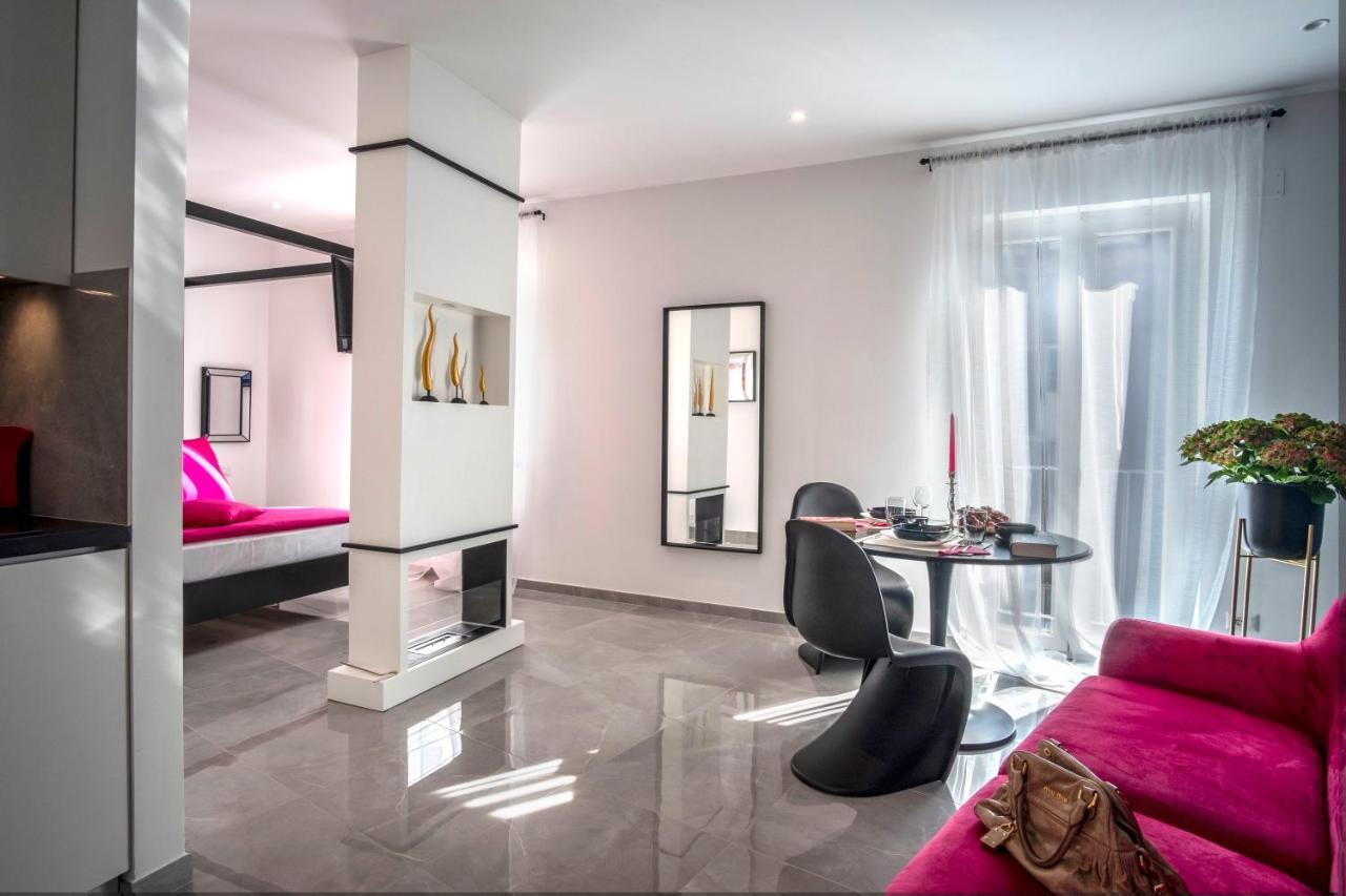 Apartment 36 Steps In Tasso Square